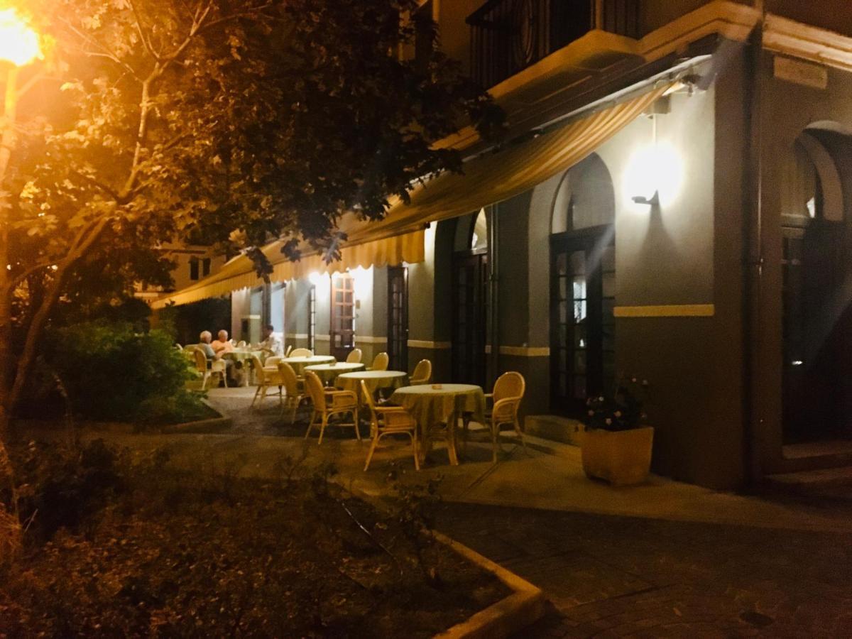Hotel Milano Градо Екстериор снимка